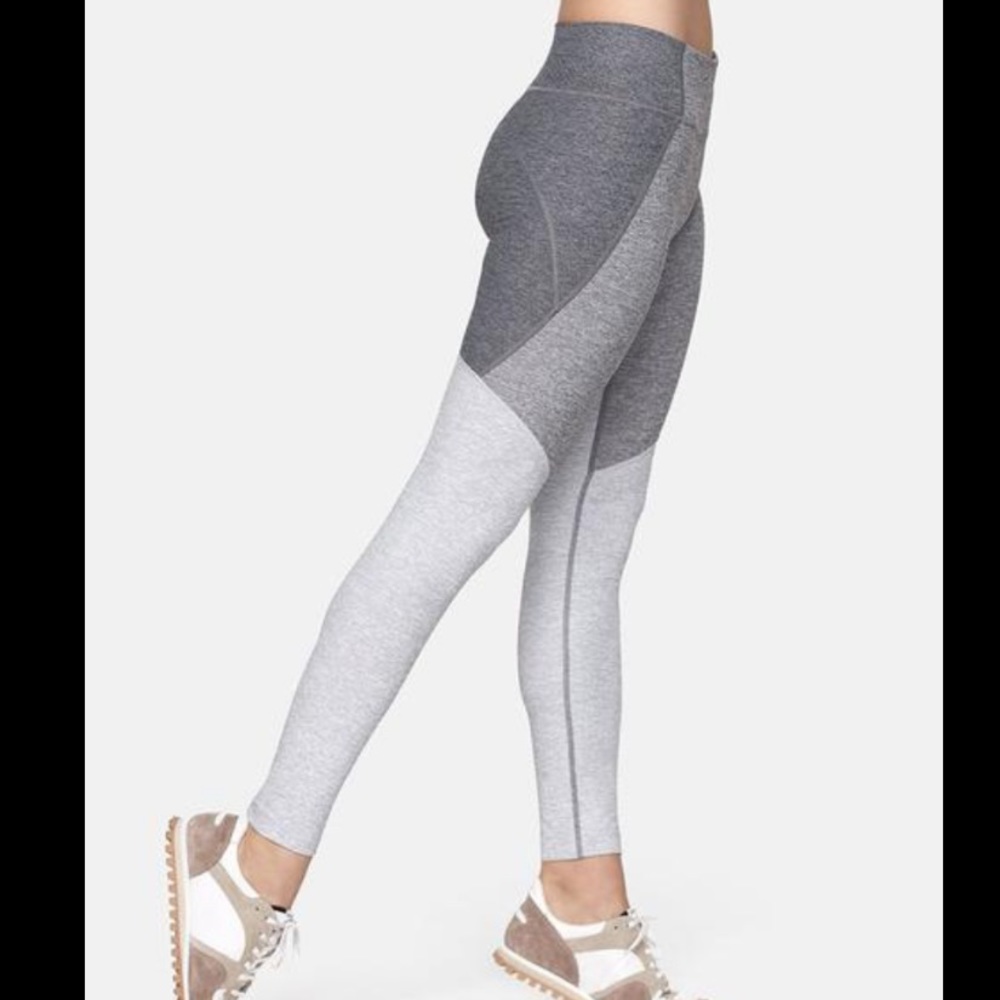 Outdoor voices leggings 7/8 length gray (small)